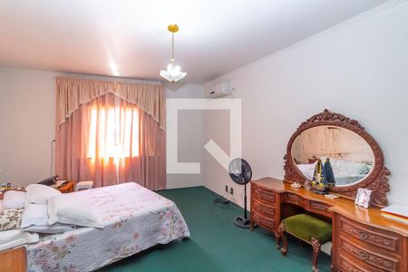 Casa à venda com 285m², 4 quartos e 3 vagasQuarto 4 - Suíte