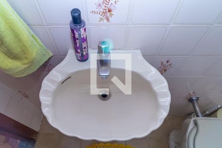 Casa à venda com 285m², 4 quartos e 3 vagasBanheiro 2