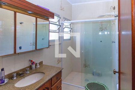 Casa à venda com 285m², 4 quartos e 3 vagasBanheiro da Suíte