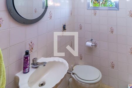 Casa à venda com 285m², 4 quartos e 3 vagasBanheiro 2