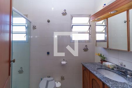 Casa à venda com 285m², 4 quartos e 3 vagasBanheiro 5