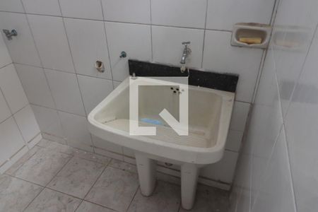 Casa à venda com 92m², 2 quartos e 1 vagaÁrea de Serviço