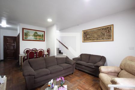 Casa à venda com 151m², 3 quartos e 4 vagas Casa à venda com 151m², 3 quartos e 4 vagasSala