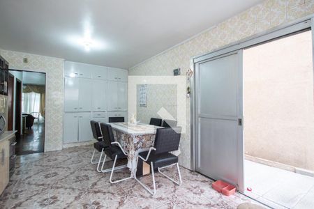 Casa à venda com 151m², 3 quartos e 4 vagas Casa à venda com 151m², 3 quartos e 4 vagasCozinha