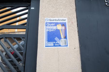 Casa à venda com 151m², 3 quartos e 4 vagas Casa à venda com 151m², 3 quartos e 4 vagasPlaca