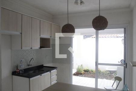 Cozinha de casa de condomínio para alugar com 2 quartos, 51m² em Terra Nova, Viamão