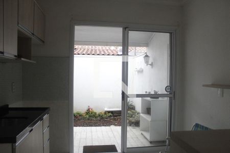 Casa de condomínio para alugar com 51m², 2 quartos e 2 vagasCozinha