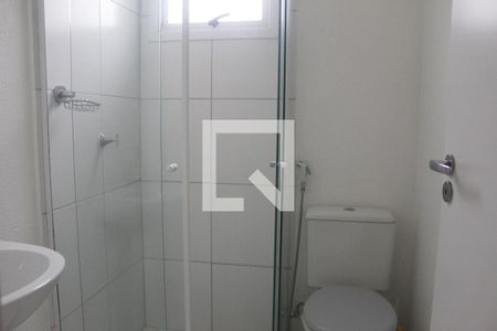 Banheiro da Suíte 1 de casa de condomínio para alugar com 2 quartos, 51m² em Terra Nova, Viamão