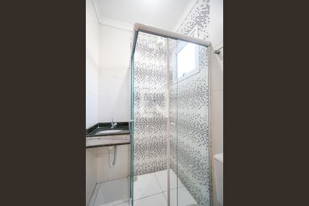 Casa de condomínio à venda com 52m², 2 quartos e 1 vaga Casa de condomínio à venda com 52m², 2 quartos e 1 vagaBanheiro da suíte 02