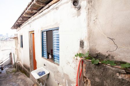 Casa para alugar com 360m², 2 quartos e sem vagaFachada