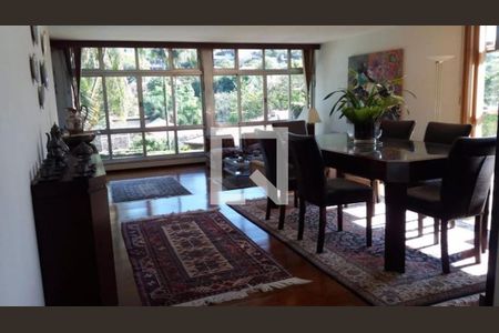 Casa à venda com 4 quartos, 500m² em Jardim Guedala, São Paulo