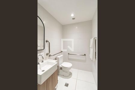 Studio à venda com 28m², 1 quarto e sem vaga Studio à venda com 28m², 1 quarto e sem vagaStudio - Banheiro