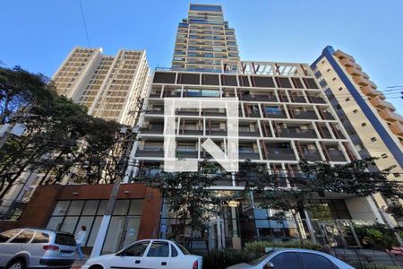 Studio à venda com 28m², 1 quarto e sem vaga Studio à venda com 28m², 1 quarto e sem vagaFachada do Condomínio