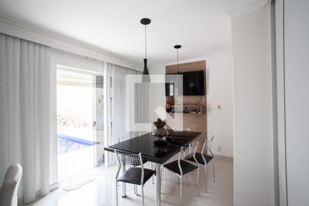 Casa à venda com 342m², 5 quartos e 4 vagasCozinha