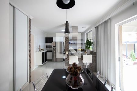 Casa à venda com 342m², 5 quartos e 4 vagasCozinha