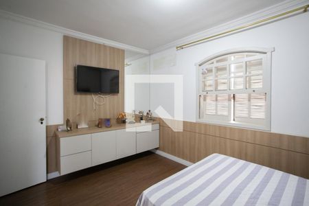 Casa à venda com 342m², 5 quartos e 4 vagasSuíte 3