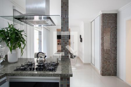 Casa à venda com 342m², 5 quartos e 4 vagasCozinha