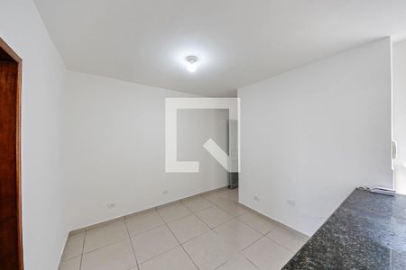 Sala de casa para alugar com 2 quartos, 56m² em Vila Santa Clara, São Paulo