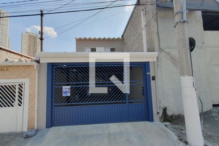 Casa para alugar com 56m², 2 quartos e 1 vagaFachada
