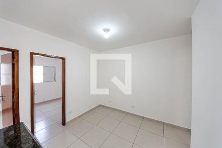 Sala de casa para alugar com 2 quartos, 56m² em Vila Santa Clara, São Paulo