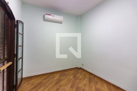 Suíte 1 de casa para alugar com 2 quartos, 180m² em Presidente Altino, Osasco