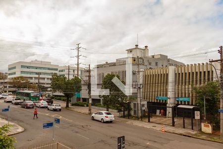 Vista do Quarto 2 de apartamento à venda com 2 quartos, 71m² em Santana, Porto Alegre
