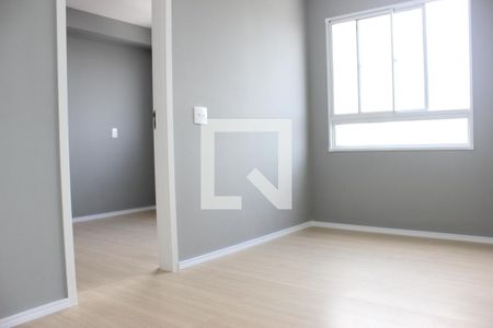 Sala de apartamento para alugar com 2 quartos, 36m² em Vila das Bandeiras, Guarulhos