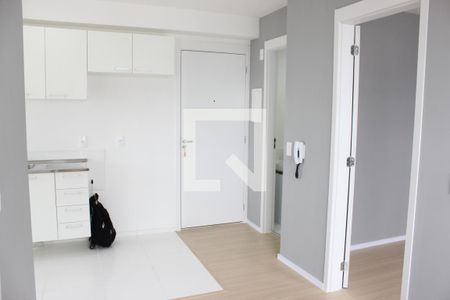 Sala de apartamento para alugar com 2 quartos, 36m² em Vila das Bandeiras, Guarulhos