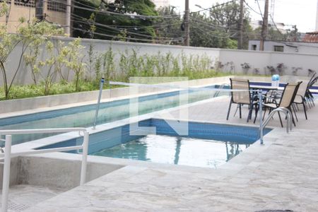 Apartamento para alugar com 36m², 2 quartos e 1 vagaÁrea de Piscina comum 01