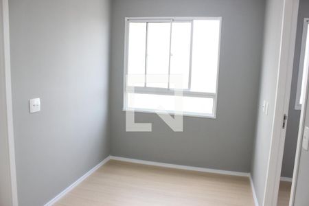 Sala de apartamento para alugar com 2 quartos, 36m² em Vila das Bandeiras, Guarulhos