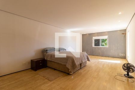 Suíte 1 de casa para alugar com 4 quartos, 327m² em Jardim Leonor, São Paulo