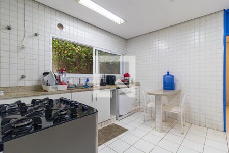 Casa à venda com 327m², 4 quartos e 3 vagasCozinha