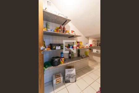 Casa à venda com 327m², 4 quartos e 3 vagasDespensa