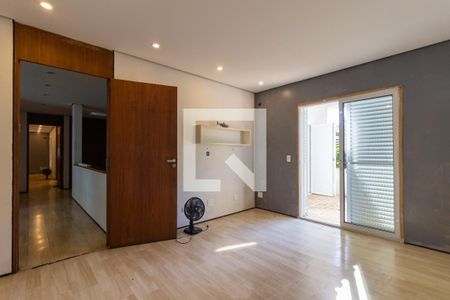 Casa à venda com 327m², 4 quartos e 3 vagasSuíte 3