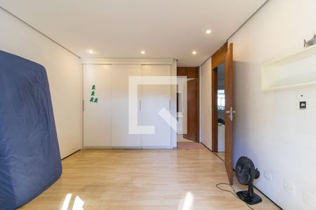 Casa à venda com 327m², 4 quartos e 3 vagasSuíte 3