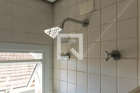 Casa à venda com 327m², 4 quartos e 3 vagasBanheiro da Suíte 2