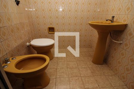 Apartamento para alugar com 67m², 2 quartos e 2 vagas Apartamento para alugar com 67m², 2 quartos e 2 vagasBanheiro