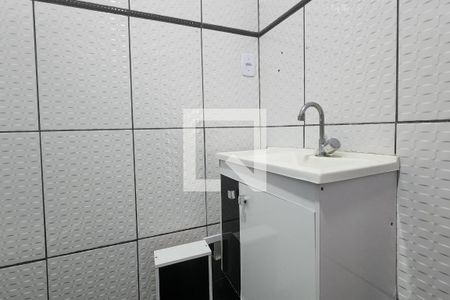 Casa para alugar com 70m², 2 quartos e sem vaga Casa para alugar com 70m², 2 quartos e sem vagaBanheiro