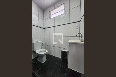 Casa para alugar com 70m², 2 quartos e sem vaga Casa para alugar com 70m², 2 quartos e sem vagaBanheiro