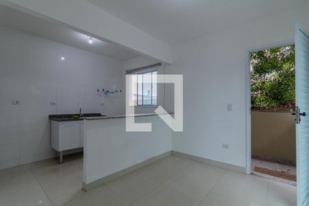Apartamento para alugar com 30m², 1 quarto e sem vaga Apartamento para alugar com 30m², 1 quarto e sem vagaSala