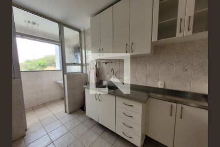 Apartamento para alugar com 68m², 2 quartos e 2 vagas Apartamento para alugar com 68m², 2 quartos e 2 vagasCozinha