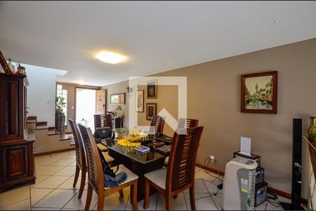 Sala de casa à venda com 5 quartos, 380m² em Mata Paca, Niterói