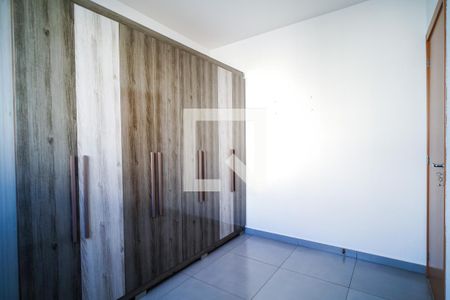 Quarto 1 de apartamento para alugar com 2 quartos, 43m² em Caguaçu, Sorocaba