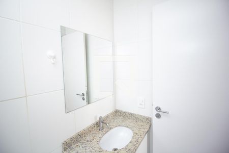 Apartamento para alugar com 50m², 2 quartos e 2 vagas Apartamento para alugar com 50m², 2 quartos e 2 vagasBanheiro
