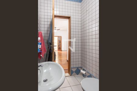 Casa à venda com 250m², 5 quartos e 1 vagaBanheiro 2 (segunda andar)