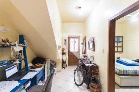 Sala 1 (primeiro andar) de casa à venda com 5 quartos, 250m² em Grajaú, Rio de Janeiro