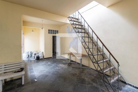 Casa à venda com 250m², 5 quartos e 1 vagaSala 3 (terceiro andar)