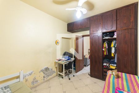 Suíte 1 (primeiro andar) de casa à venda com 5 quartos, 250m² em Grajaú, Rio de Janeiro