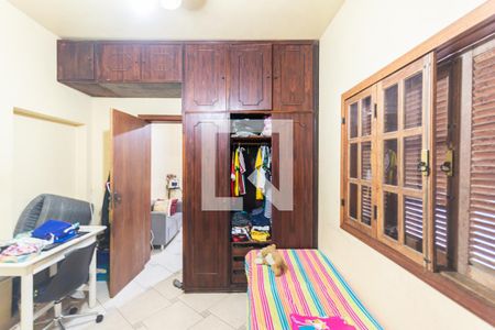 Suíte 1 (primeiro andar) de casa à venda com 5 quartos, 250m² em Grajaú, Rio de Janeiro