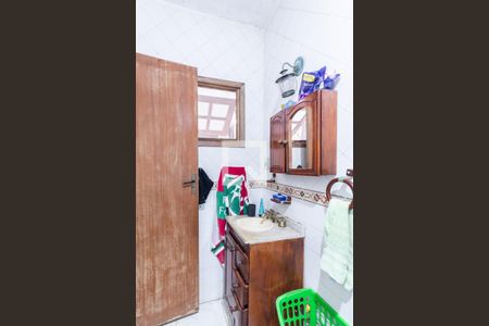 Banheiro Suíte 1 (primeiro andar) de casa à venda com 5 quartos, 250m² em Grajaú, Rio de Janeiro